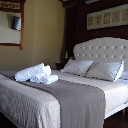 Hostal Medievo Hotel Monforte De Lemos Luaran gambar